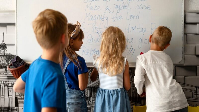 Powiat Otwocki zyskał fundusze na program „Wyjście z klasą” dla uczniów