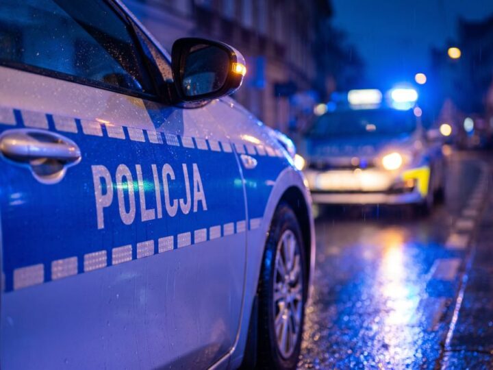 Pęknięta szyba ujawnia narkotyki – dwóch mężczyzn w rękach policji